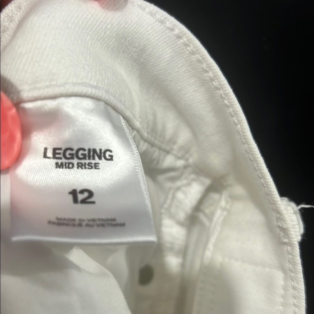 Express White Ripped Jeans - Picture 4 of 6